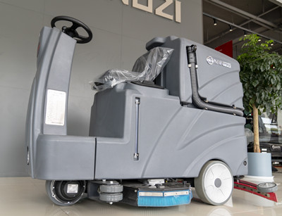 駕駛式洗地機 駕駛式洗地機