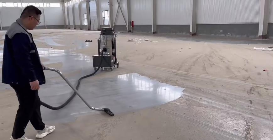 揚(yáng)子工業(yè)吸塵器